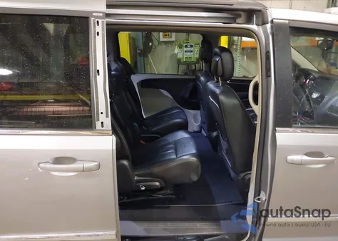 2016 Chrysler Town & Country Touring from USA, damaged, VIN 2C4RC1BG5GR292596